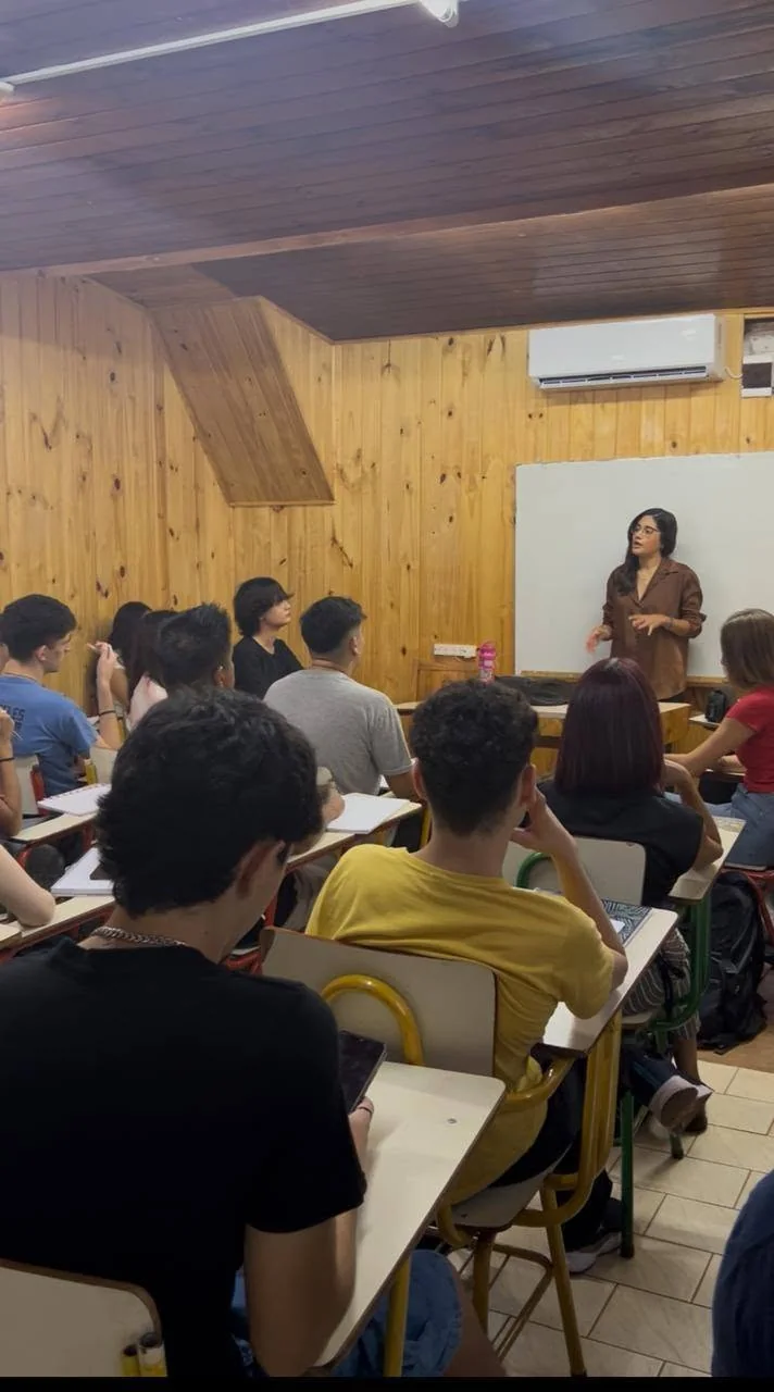 Clase presencial en el Instituto CESMI